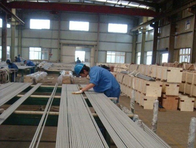 ASTM AISI JIS 300 400 Series 304 316 430 Stainless Steel Pipes / Tubes For Construction
